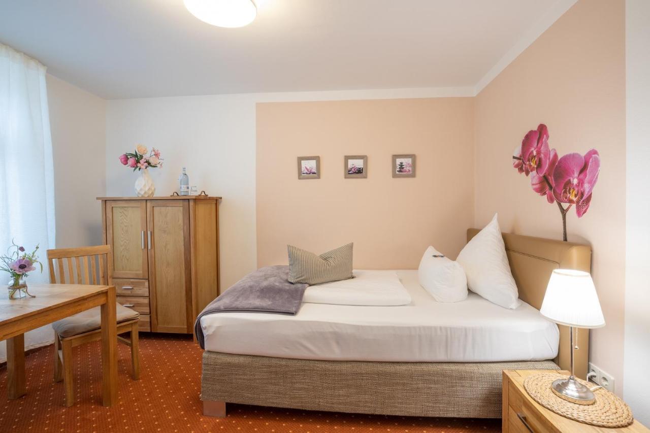 לישן Seehotel Lindenhof מראה חיצוני תמונה