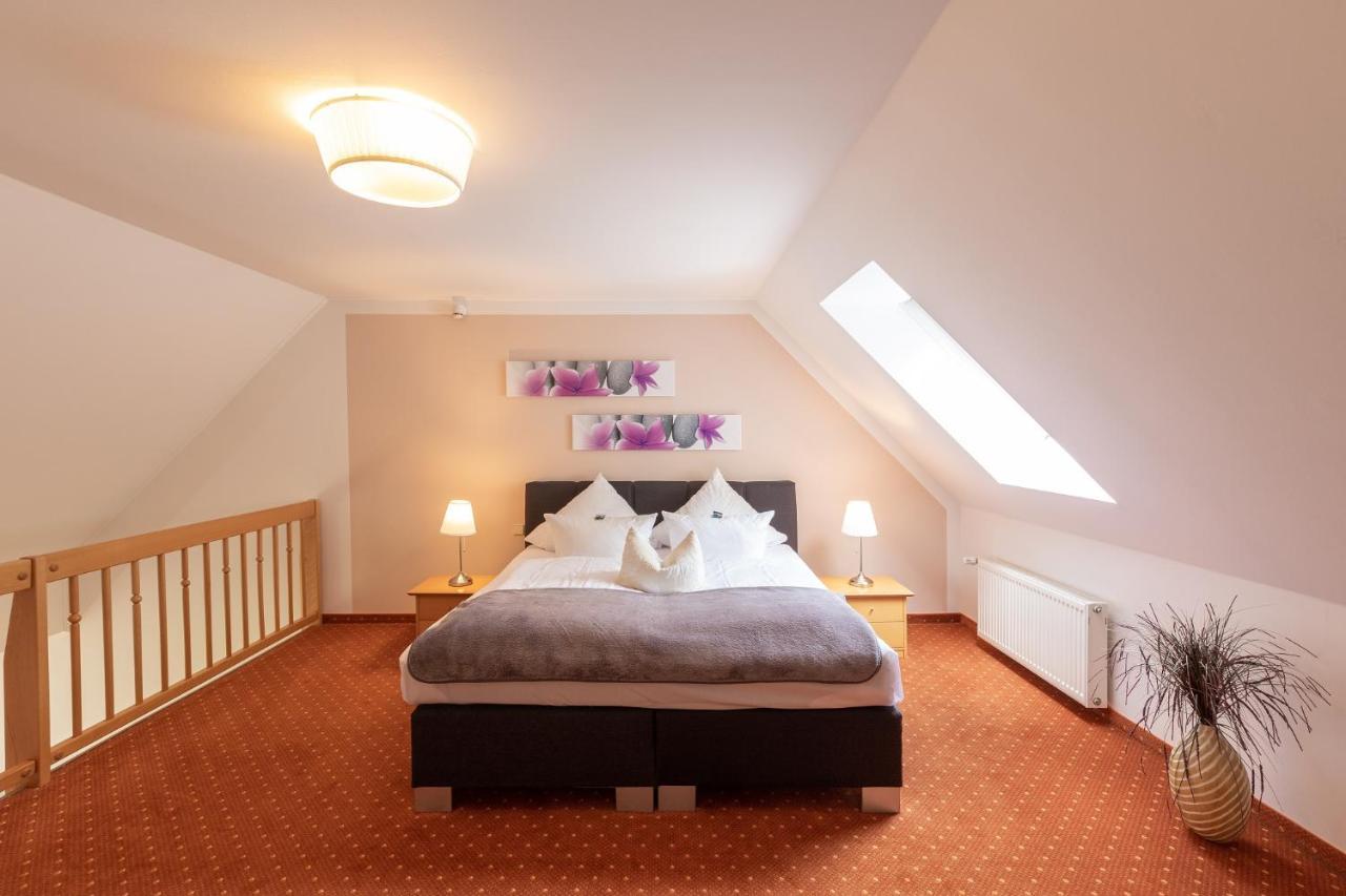 לישן Seehotel Lindenhof מראה חיצוני תמונה